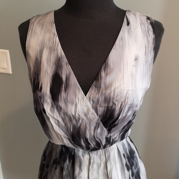 Banana Republic silk Dress size 12 - Picture 2 of 5